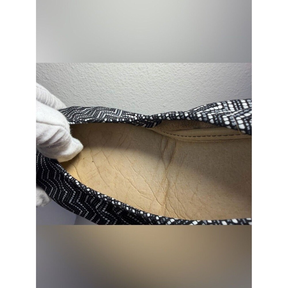 The Storehouse Flats - Comfort Chevron Ballet Flats - Has Tears - Picture 6 of 15